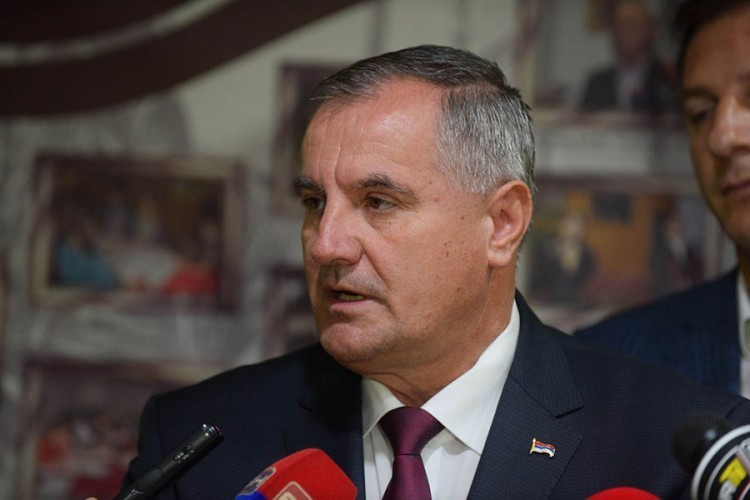Višković pozvao sindikalce na sastanak