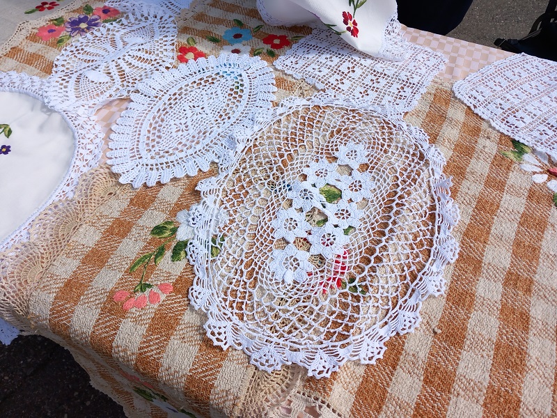 Na Sajmu u Bijeljini od heklanja do sapuna iz kućne radinosti (FOTO)