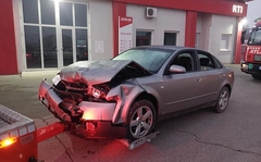 Mortus pijan izazvao saobraćajku u kojoj je teško povrijeđen policajac, pa se snimcima slupanih kola HVALIO NA TIK TOKU