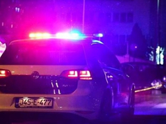 Auto udario tri pješaka, jedan podlegao povredama