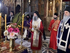 Patrijarh Porfirije na Vaskrs služio liturgiju u Pećkoj patrijaršiji