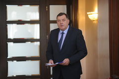 Dodik se vraća na posao