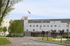 Uprkos teškom vremenu, život teče: ROĐENO SEDAM BEBA U JEDNOM DANU (FOTO)