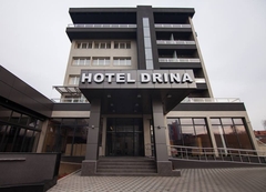 Bijeljina: U ponedjeljak promocija knjige pukovnika Nenada Kuzmanovića "Nebo ostaje - krst i padobran"