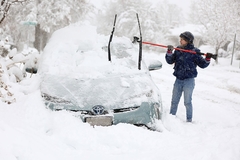 „LEDENI ARMAGEDON“ STIŽE U EVROPU Biće kolaps, nestajaće struje, snijeg će padati satima