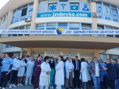 Potpisan sporazum o prekidu štrajka zdravstvenih radnika u Brčkom