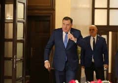 „Minimalac 1.050 KM, ali sa regresom i toplim obrokom“ Dodik mijenja priču, sve je bliži stavovima poslodavaca