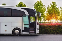 Djecu htjeli da voze na more u autobusu sa "ćelavim" gumama