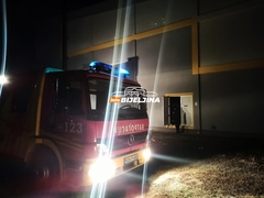 Bijeljina: Požar u gradskoj dvorani, vatrogasci na terenu (FOTO)
