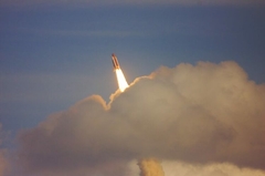 Na Zemlju će danas pasti između 5 i 10 tona krhotina kineske rakete