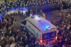 Šef policije tvrdi da demonstranti nisu htjeli propustiti Hitnu pomoć: Snimak pokazuje drugačije