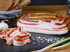 Šta se dešava s tijelom ako svaki dan jedemo mast, slaninu i luk? Odgovor stručnjaka iznenađuje