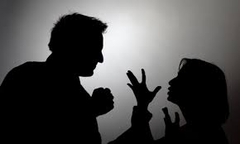 Hapšenje u Banjaluci: “Krvnik iz Teslića” PRETUKAO I ISJEKAO DJEVOJKU pred djetetom