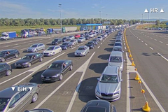 Ogromna kolona vozila na hrvatskoj strani kod Gradiške