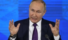 Putin i Benet razgovaraju o situaciji u Ukrajini