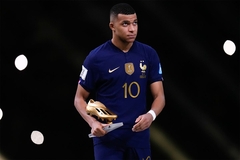 ZAŽALIO ZBOG POTEZA Mbape potpuno ignorisao predsjednika Makrona (VIDEO)