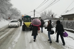 Širom Srbije snijeg, problemi sa strujom i u saobraćaju