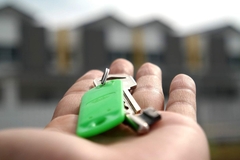 Mladima stanovi preskupi pa grade kuće