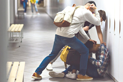 Učenik napao drugog tokom školskog odmora, nanio mu povrede glave