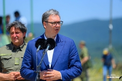 Vučić otkrio koliko će trajati vojni rok u Srbiji