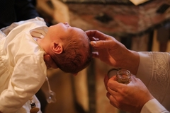 Ko treba da kupi dukat za dijete – kum, baba ili deda? Evo šta kaže stari običaj