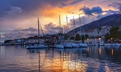Visoke cijene tjeraju turiste iz Hrvatske: Gosti više kuvaju na brodovima nego što idu u restorane