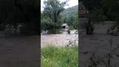 Prve žrtve poplava u Srbiji: Pokušali zaustaviti bujicu, voda ih odvukla