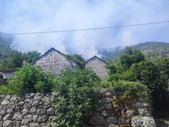 Požar kod Trebinja pod kontrolom, vatra i dalje gori prema Raptima