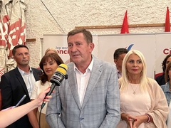 Vojin Mitrović: Birajmo ljude koji grade i čuvaju Srpsku