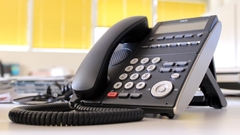Nekad su bili u svakom domu, a danas malo ko ima fiksni telefon, a nekima samo skupljaju prašinu