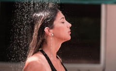 Dermatologinja otkrila zašto ne smijete prati lice pod tušem