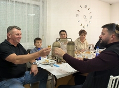 Tomislav Simić iz Trnjaka 50. rođendan slavi uz rakiju iz vlastitog voćnjaka