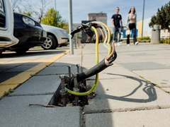 Bijeljina: Punjači za električna vozila uklonjeni sa trga, evo šta je razlog (FOTO)
