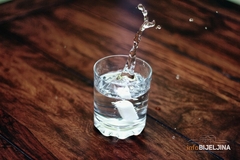 Zašto Japanci nikad ne piju vodu uz obroke