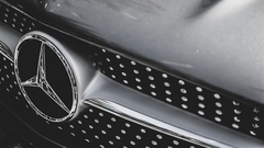 Dok većina jedva preživljava, u BiH cvjeta uvoz luksuznih auta: Mercedes skoro 500.000 KM