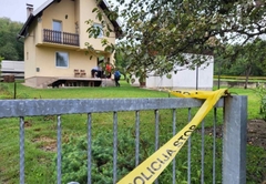 Tragedija kod Tuzle: Starac ubio ženu pa sebe, komšije šokirane