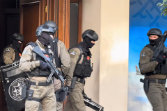 Policija napustila zgradu brata Mila Đukanovića: Pretres trajao pet sati