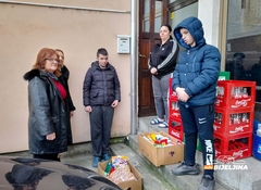 PRAZNICI SU VRIJEME DARIVANJA, LJUBAVI I PRAŠTANJA Pomoć za socijalno -ugrožene u Ugljeviku