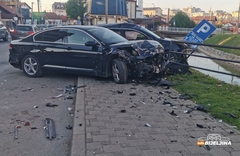 Detalji karambola u Bijeljini: Vozač sa 1,8 promila vozilom udario u tri auta  (FOTO)
