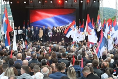 Miting "Srpska te zove" počeo intoniranjem himni Republike Srpske i Srbije