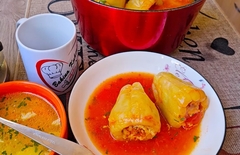 Punjene paprike sa suvom slaninom: Malo drugačiji recept (FOTO)