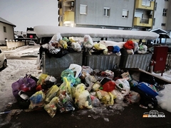 Direktor “Komunalca” optužuje snijeg za nagomilani otpad u Bijeljini: “Očekujem da će biti očišćeno do kraja sedmice” (FOTO)