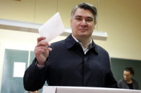 Prvi rezultati anketa izbora u Hrvatskoj: Izvjesna pobjeda Milanovića