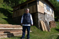 Nakon četiri decenije vratio se pustom selu koje ga godinama doziva