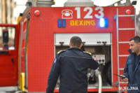 GORI KUĆA U LJESKOVCU U toku intervencija vatrogasaca