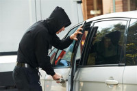 U Šamcu ukraden “BMW X5”