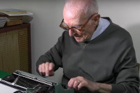 OSTVARIO DJEČAČKI SAN Djedica iz Italije diplomirao u devetoj deceniji života