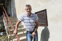 Migranti siju strah u Gradišci: Alžirci ga napali u dvorištu i izgrebali