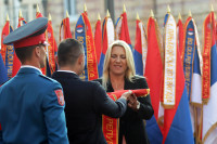 Vulin uručio Cvijanovićevoj replike ratnih zastava