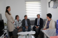 Perić posjetio porodice kojima su izgrađene kuće uz pomoć opštine